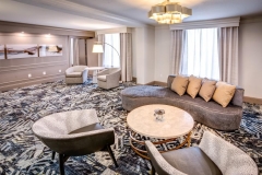Rosen-Centre-Renovated-Suite